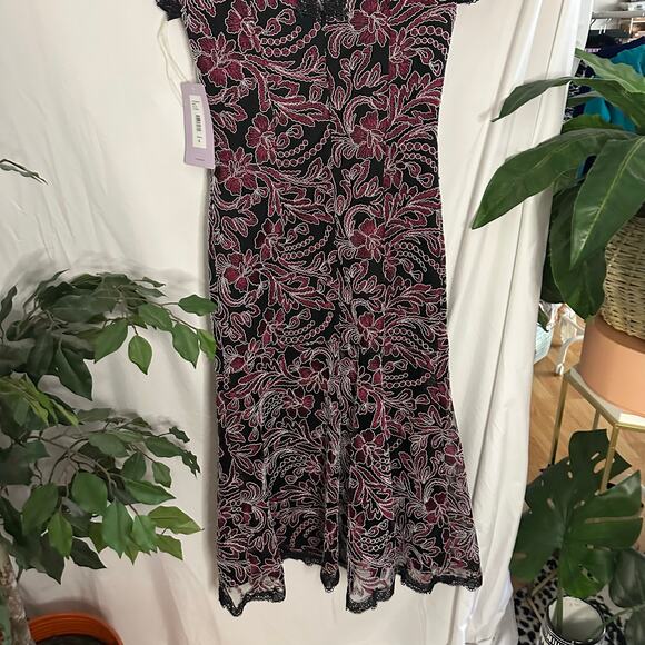 JS Collections Wine Embroidered V-Neck Floral Midi Dress Black Size 4 NWT - Picture 8 of 10